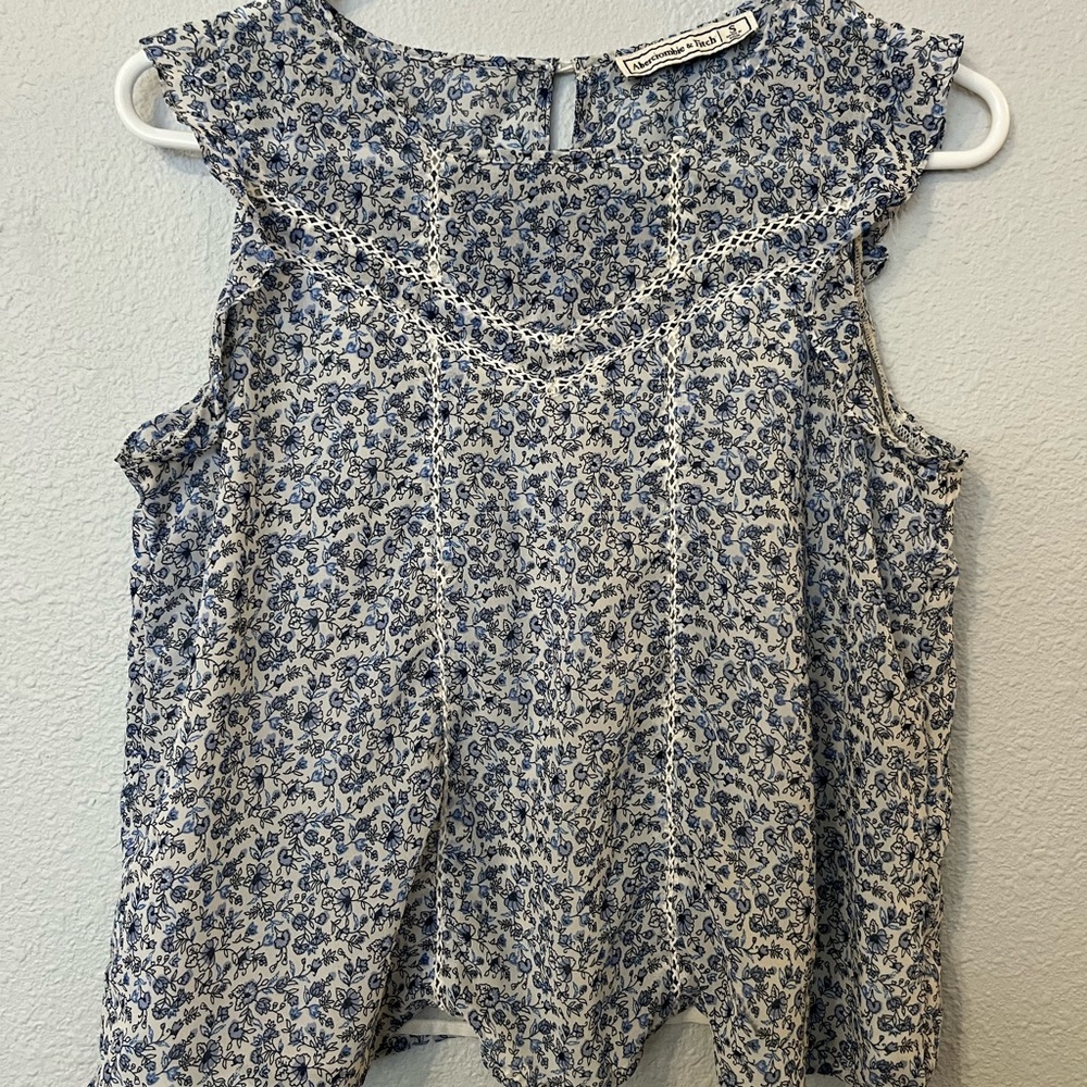 Abercrombie & Fitch Floral Peasant Top